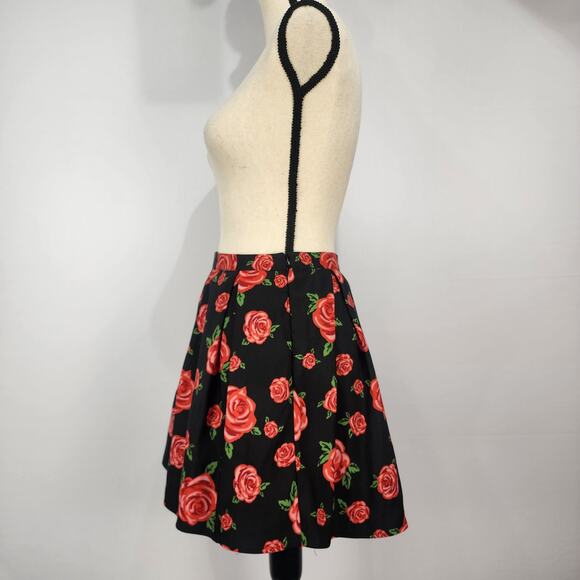 Forever 21 Red Rose Skirt with Tulle Size 31 - Picture 3 of 8